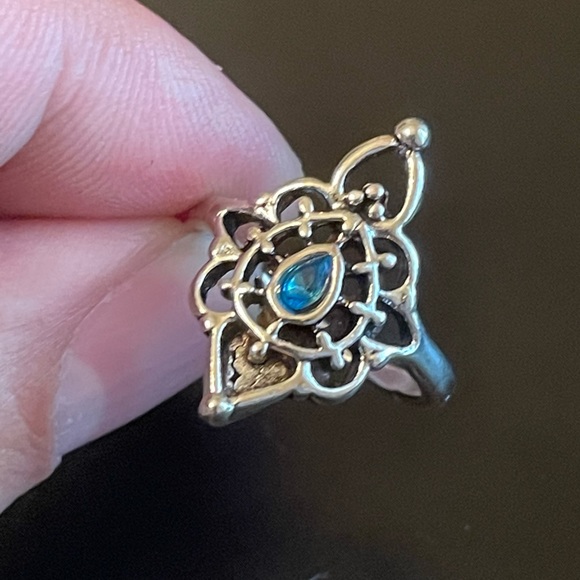 Blue Crystal silver plated ring size 6.5 - Picture 8 of 8